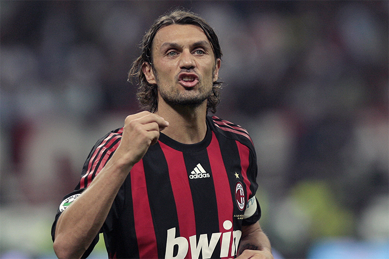 hau-ve-trai-xuat-sac-nhat-paolo-maldini